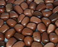 어벤츄린(Aventurine) - 돌의 마법적 특성 반짝임이 있는 천연 갈색 돌