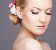 Wedding makeup: beauty dossier Wedding makeup light weightless natural