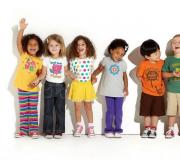 How to choose the right clothing size for a child?